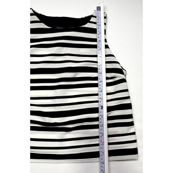 Dorothy Perkins elegant NWT women Black And White Sleeveless striped top size S - Picture 9 of 9